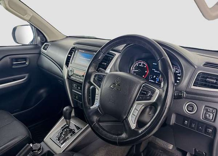 Used 1
                    MITSUBISHI
                     for Sale Image