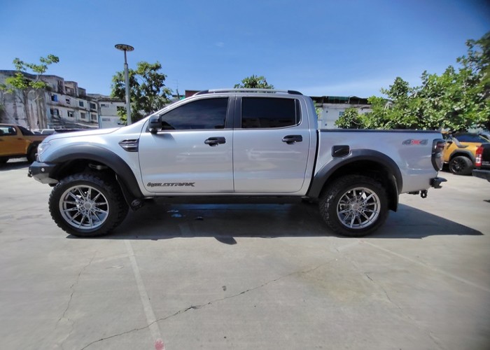 Used 8
                    FORD
                     for Sale Image