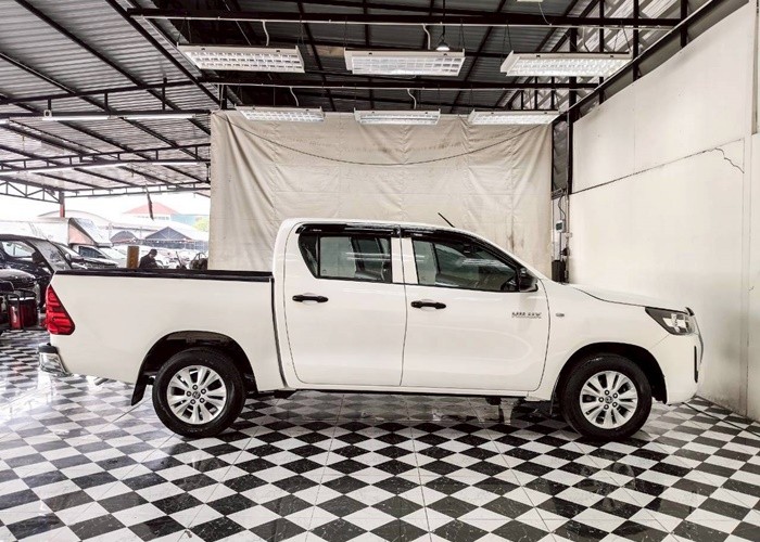 Used 11
                    TOYOTA
                     for Sale Image