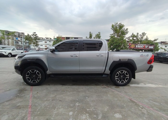 Used 9
                    TOYOTA
                     for Sale Image