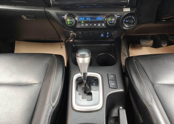Used 9
                    TOYOTA
                     for Sale Image