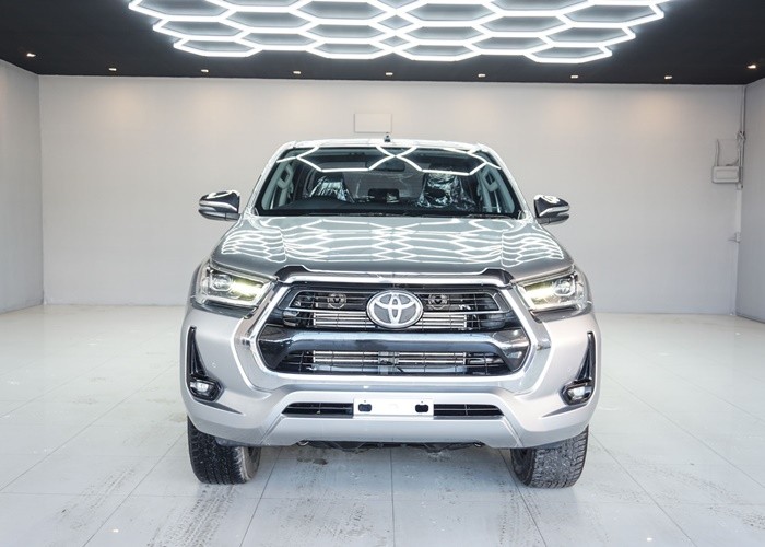 Used 8
                    TOYOTA
                     for Sale Image