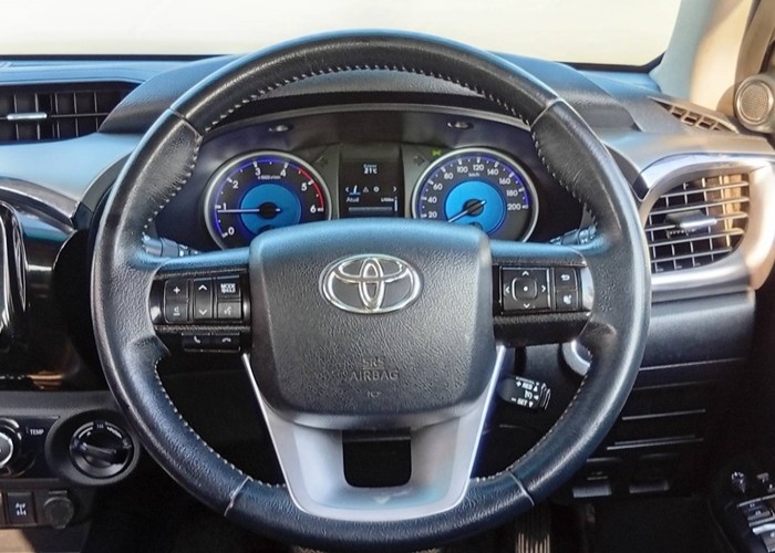 Used 5
                    TOYOTA
                     for Sale Image