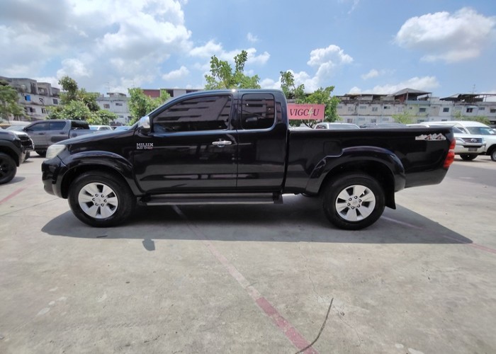 Used 11
                    TOYOTA
                     for Sale Image