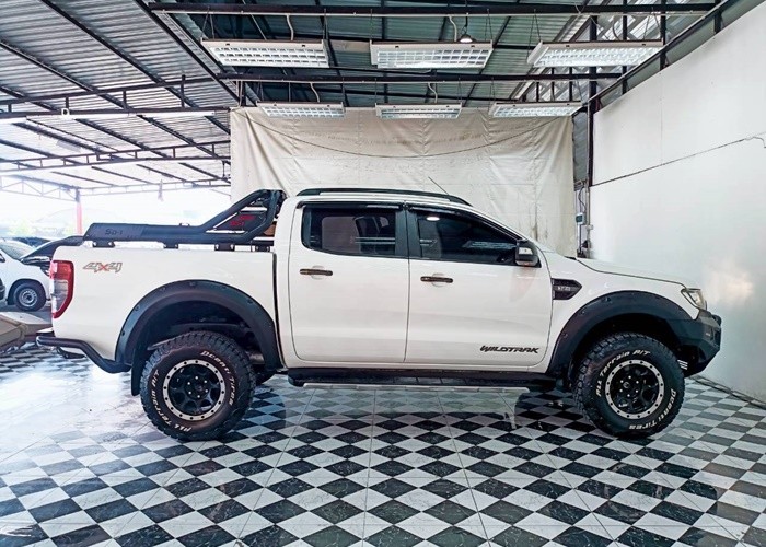 Used 6
                    FORD
                     for Sale Image