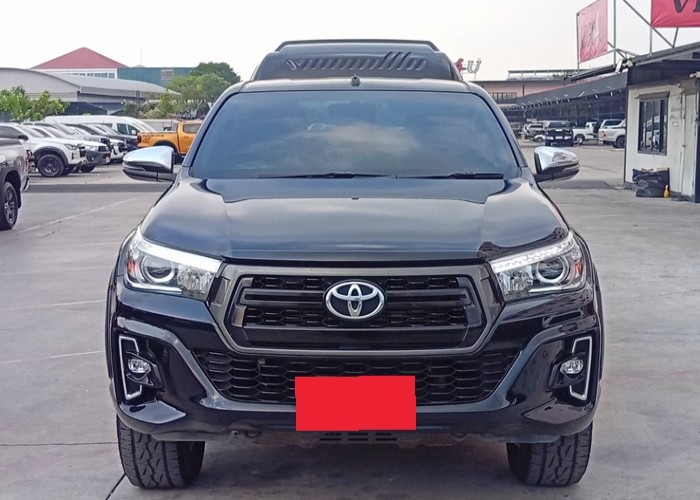 Used 8
                    TOYOTA
                     for Sale Image