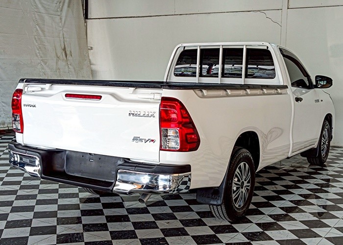 Used 5
                    TOYOTA
                     for Sale Image