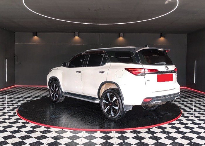 Used 4
                    TOYOTA
                     for Sale Image