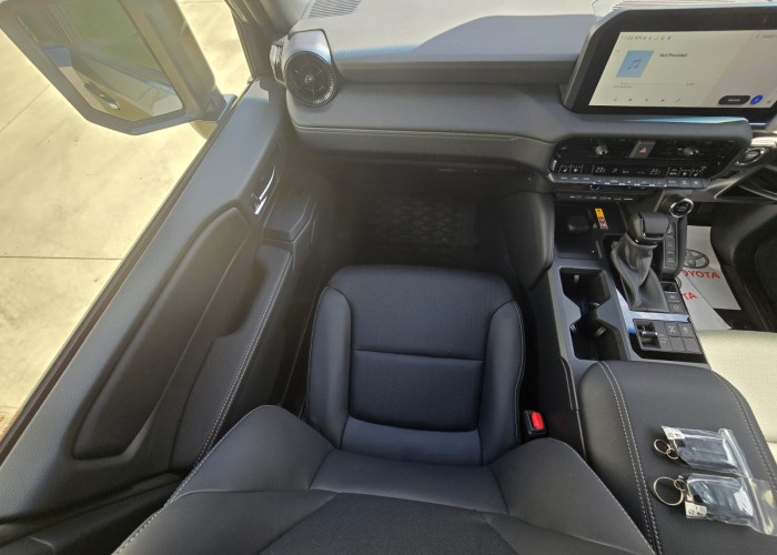 Used 1
                    TOYOTA
                     for Sale Image