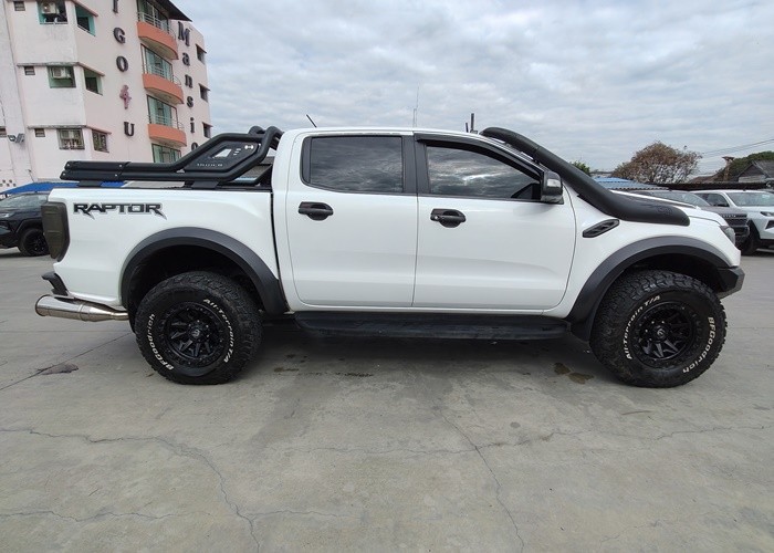 Used 8
                    FORD
                     for Sale Image