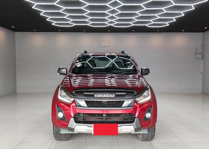 Used 1
                    ISUZU
                     for Sale Image