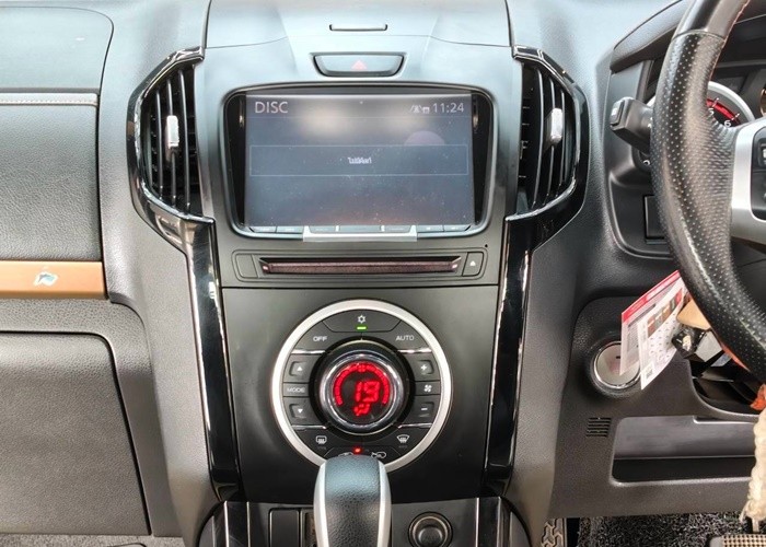 Used 1
                    ISUZU
                     for Sale Image