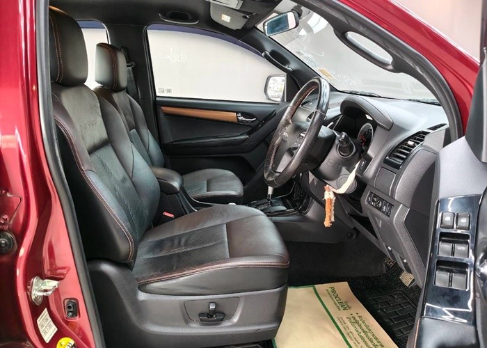 Used 1
                    ISUZU
                     for Sale Image