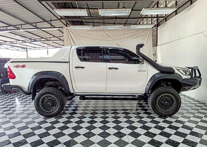 Used 3
                    TOYOTA
                     for Sale Image