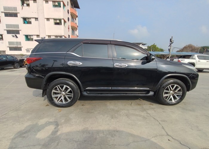 Used 4
                    TOYOTA
                     for Sale Image