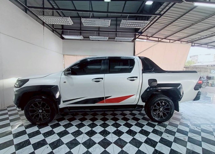 Used 9
                    TOYOTA
                     for Sale Image