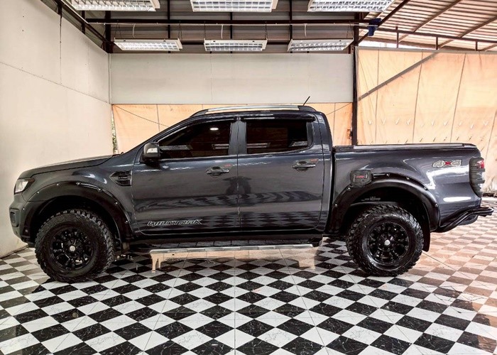 Used 12
                    FORD
                     for Sale Image