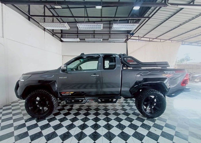 Used 10
                    TOYOTA
                     for Sale Image