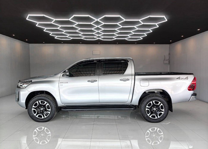 Used 6
                    TOYOTA
                     for Sale Image