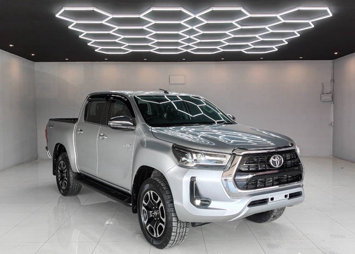 Used 6
                    TOYOTA
                     for Sale Image