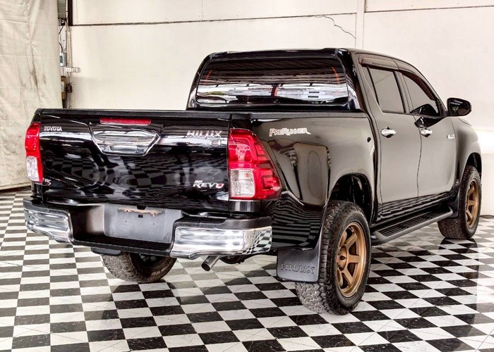 Used 9
                    TOYOTA
                     for Sale Image