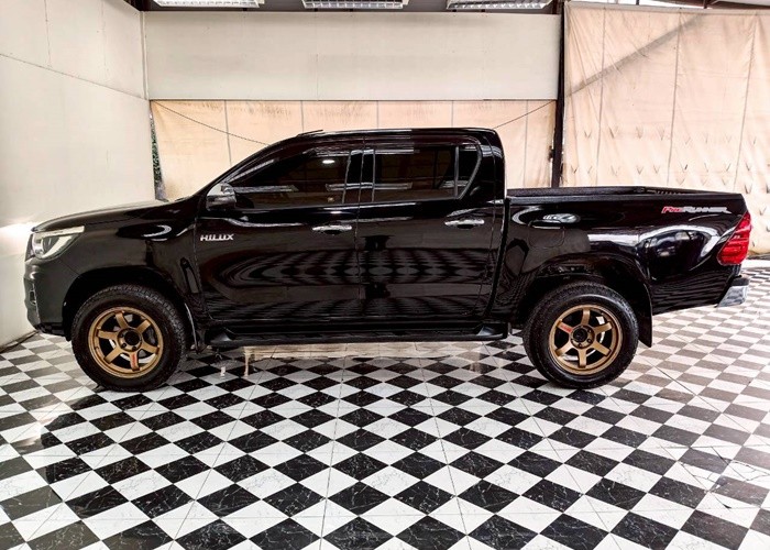 Used 9
                    TOYOTA
                     for Sale Image