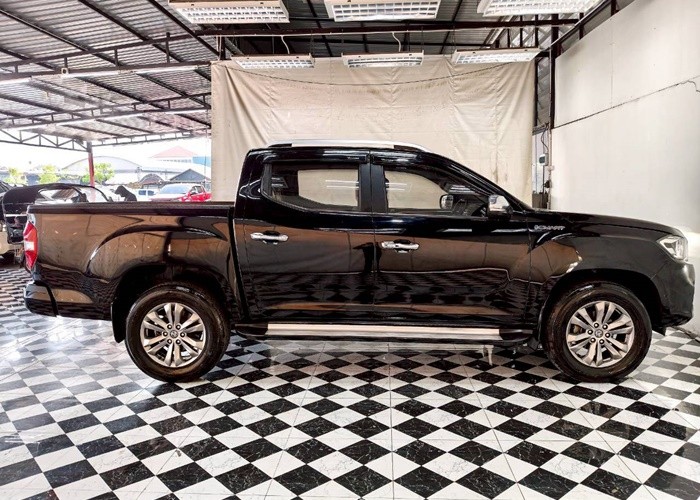 Used 9
                    MG
                     for Sale Image