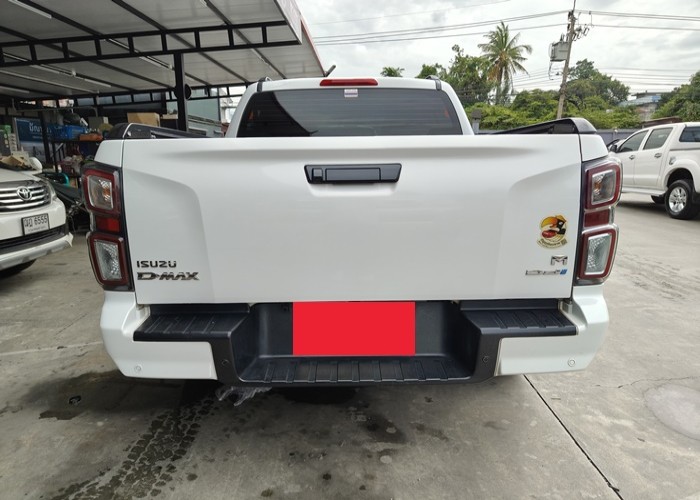 Used 1
                    ISUZU
                     for Sale Image