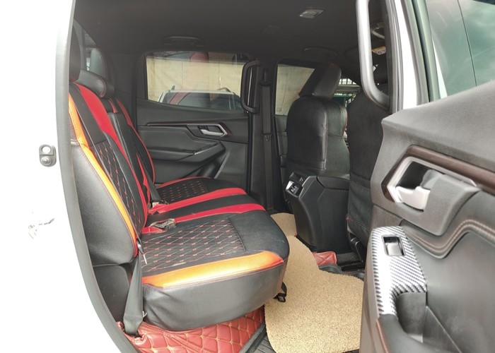 Used 1
                    ISUZU
                     for Sale Image