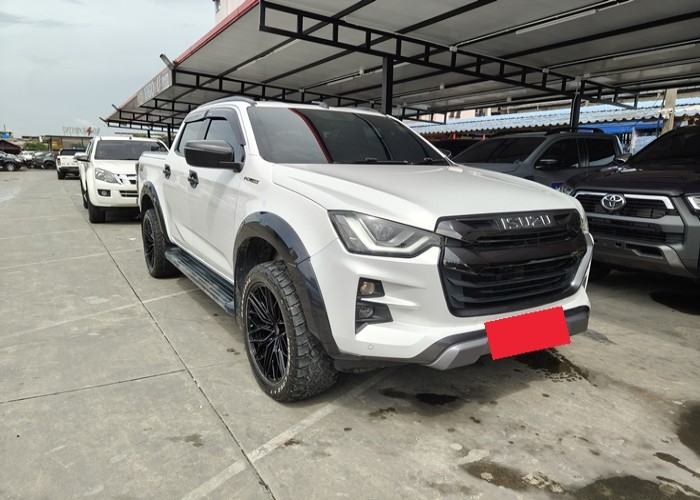 Used 1
                    ISUZU
                     for Sale Image