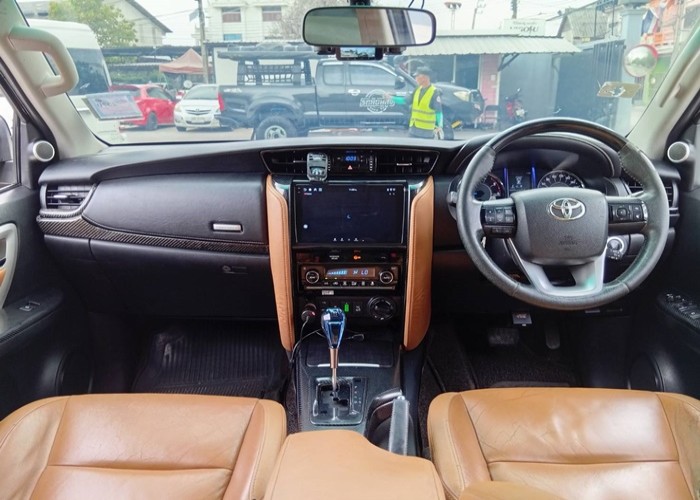 Used 1
                    TOYOTA
                     for Sale Image