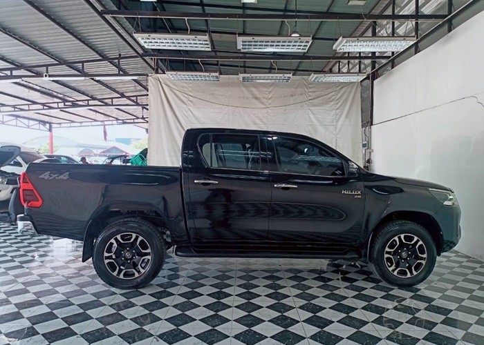 Used 11
                    TOYOTA
                     for Sale Image