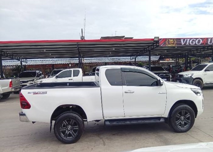 Used 7
                    TOYOTA
                     for Sale Image