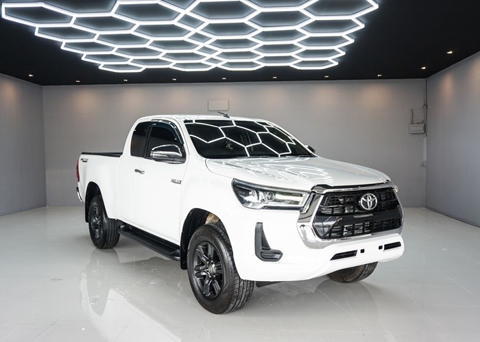 Used 7
                    TOYOTA
                     for Sale Image