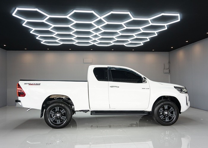Used 7
                    TOYOTA
                     for Sale Image