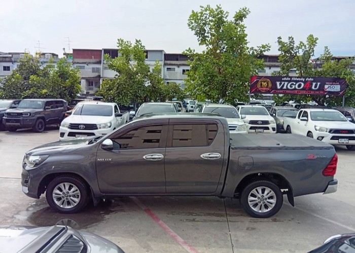 Used 8
                    TOYOTA
                     for Sale Image