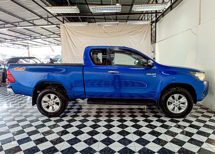 Used 10
                    TOYOTA
                     for Sale Image