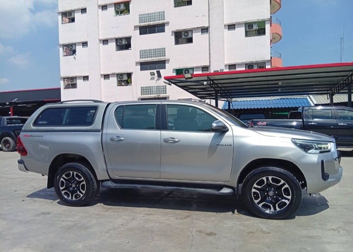 Used 9
                    TOYOTA
                     for Sale Image
