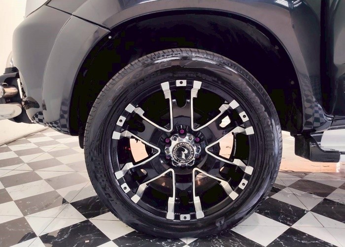 Used 6
                    TOYOTA
                     for Sale Image