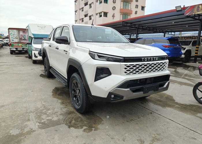Used 5
                    TOYOTA
                     for Sale Image
