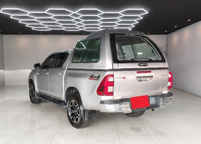 Used 6
                    TOYOTA
                     for Sale Image