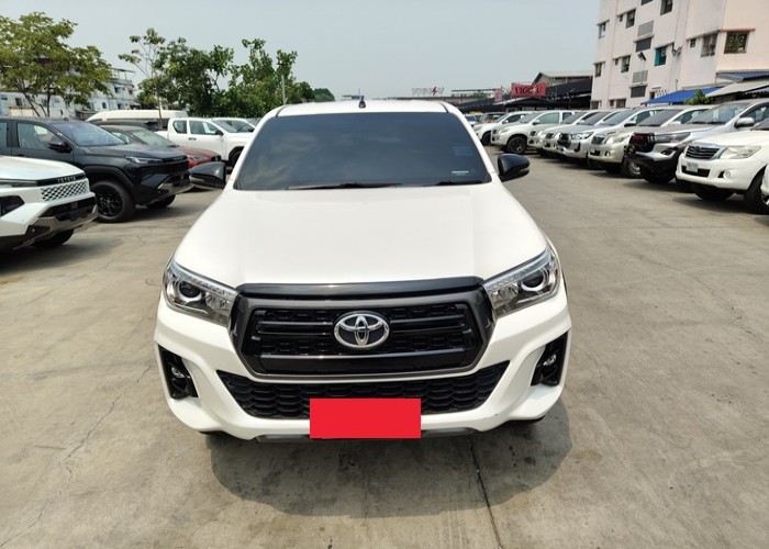 Used 5
                    TOYOTA
                     for Sale Image