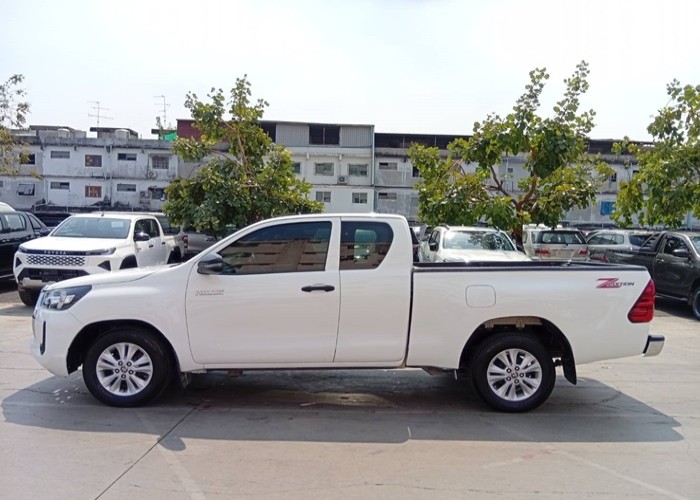 Used 5
                    TOYOTA
                     for Sale Image