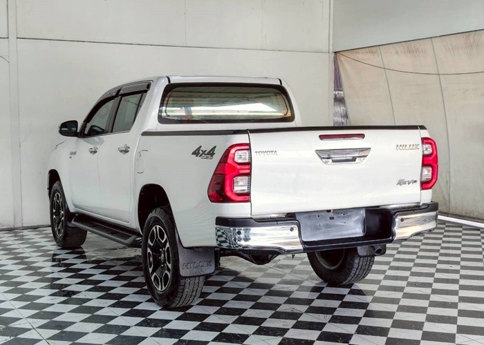 Used 12
                    TOYOTA
                     for Sale Image