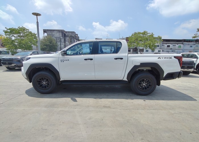 Used 3
                    TOYOTA
                     for Sale Image