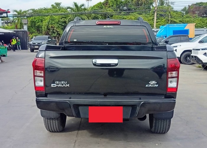 Used 9
                    ISUZU
                     for Sale Image