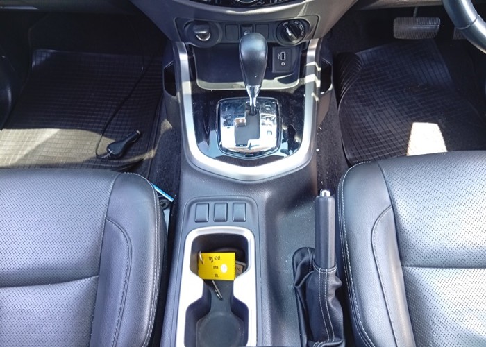 Used 9
                    NISSAN
                     for Sale Image