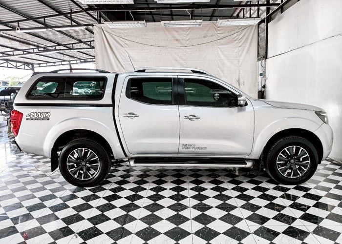 Used 9
                    NISSAN
                     for Sale Image