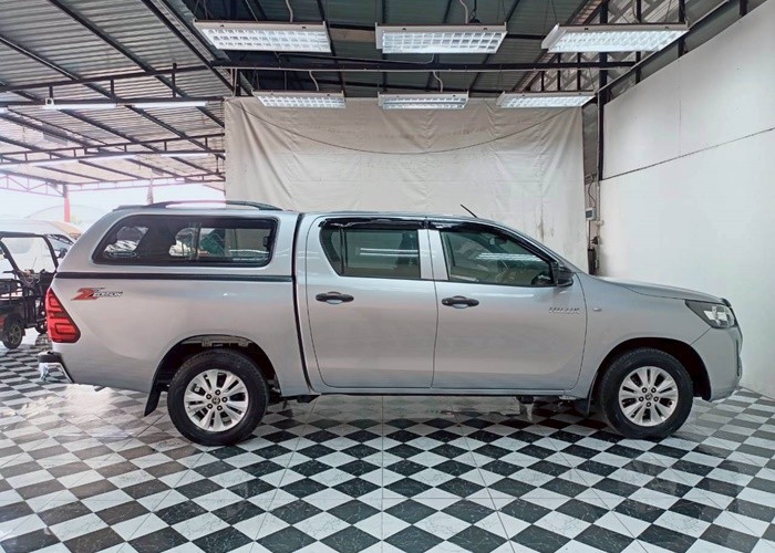 Used 9
                    TOYOTA
                     for Sale Image