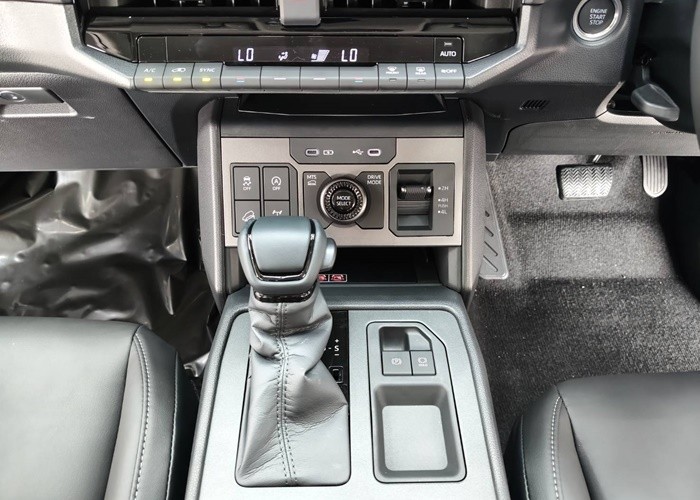 Used 6
                    TOYOTA
                     for Sale Image